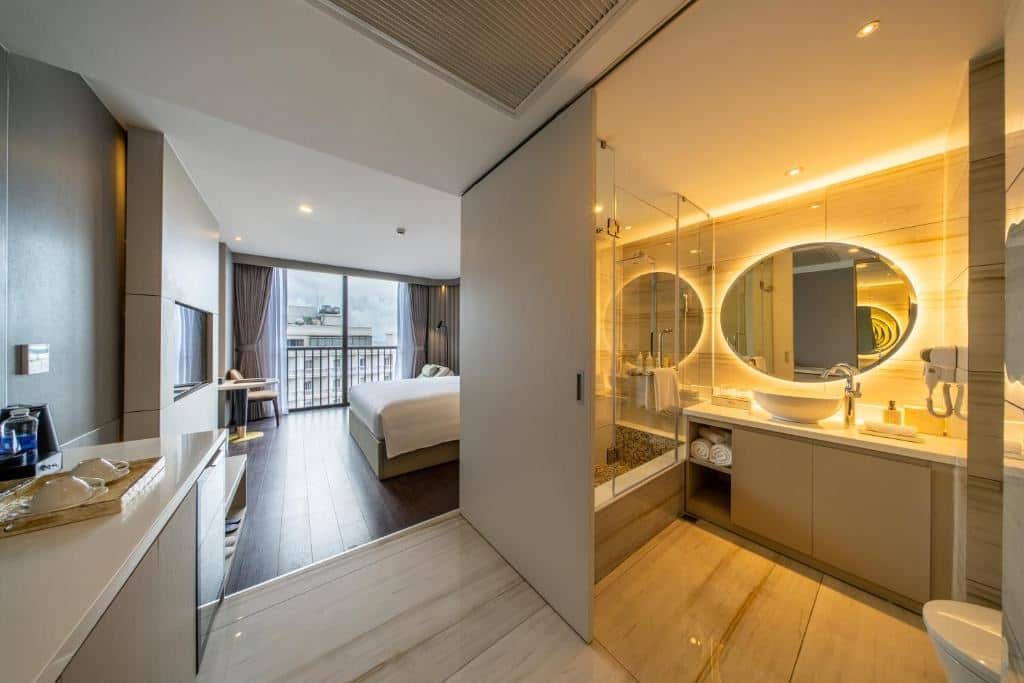 rooms-deluxe-room