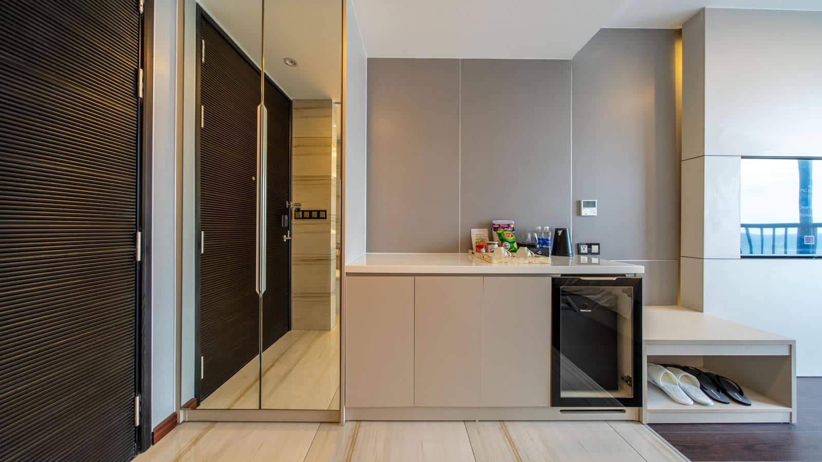 rooms-deluxe-ocean-view