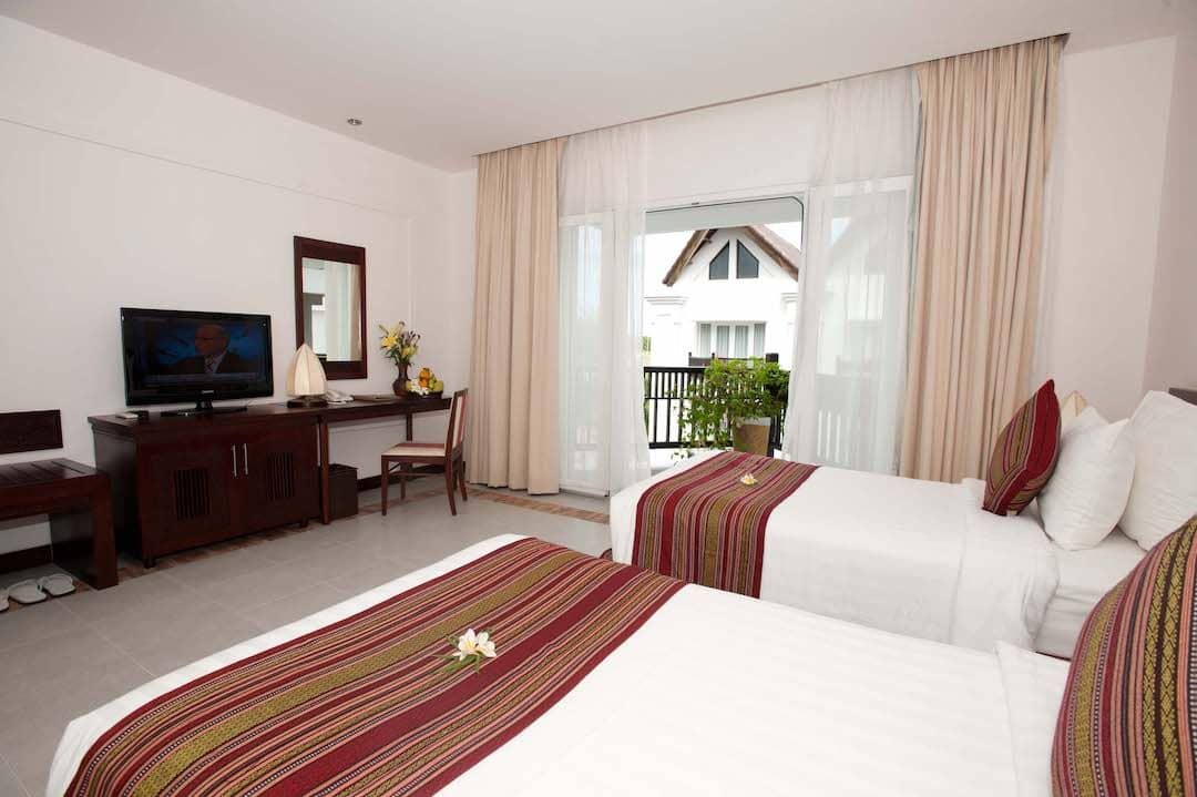 rooms-superior-garden-view-balcony-child-without-extra-bed