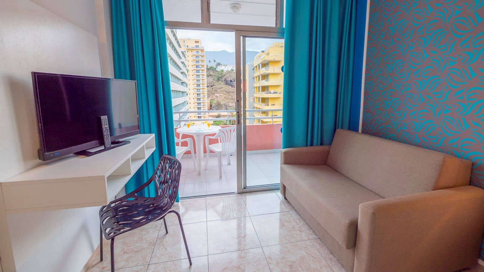 rooms-standard-room
