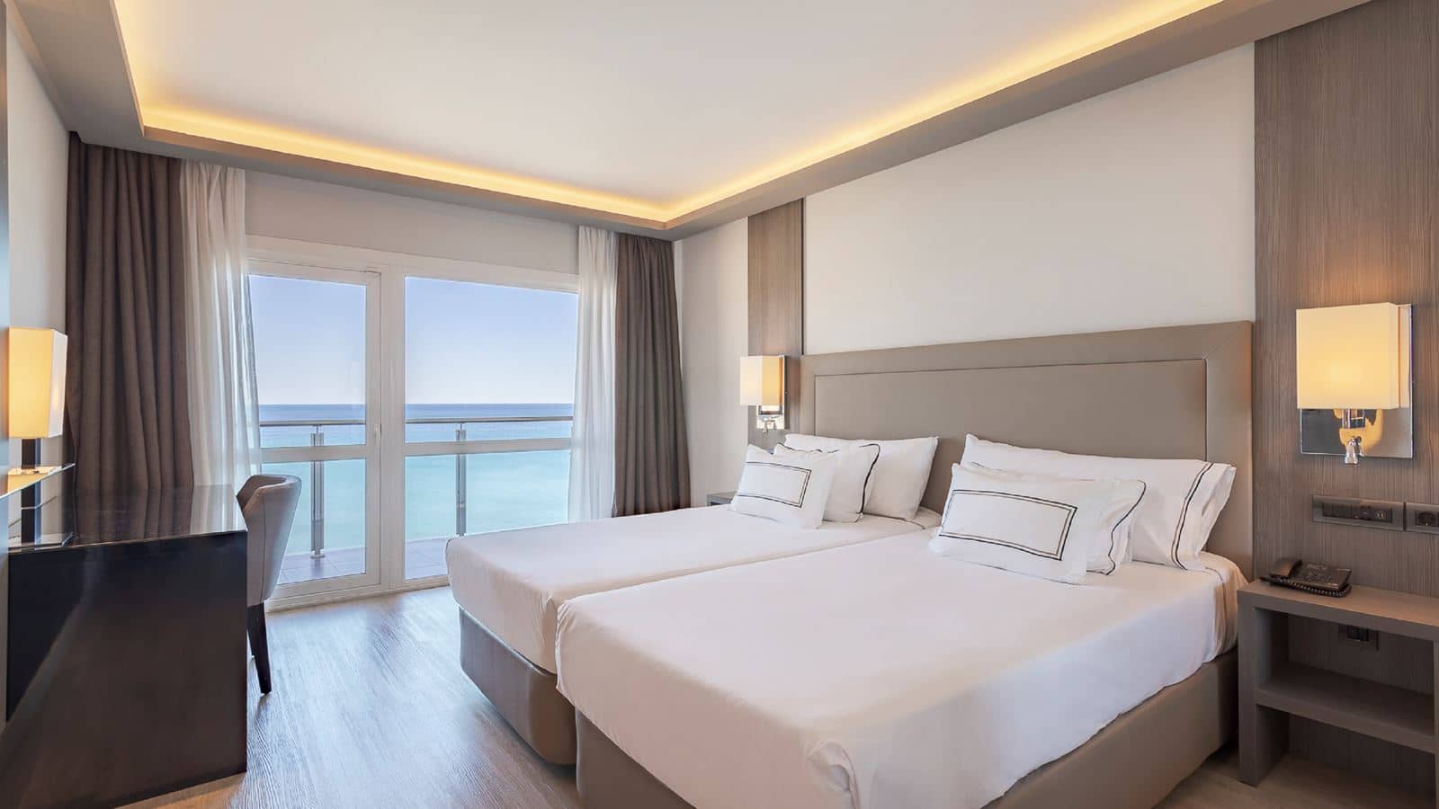rooms-double-premium-balcony-or-terrace-b2t