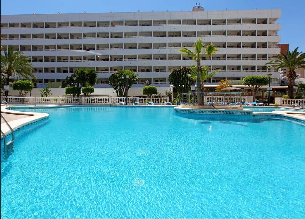 pools-outdoor-pool
