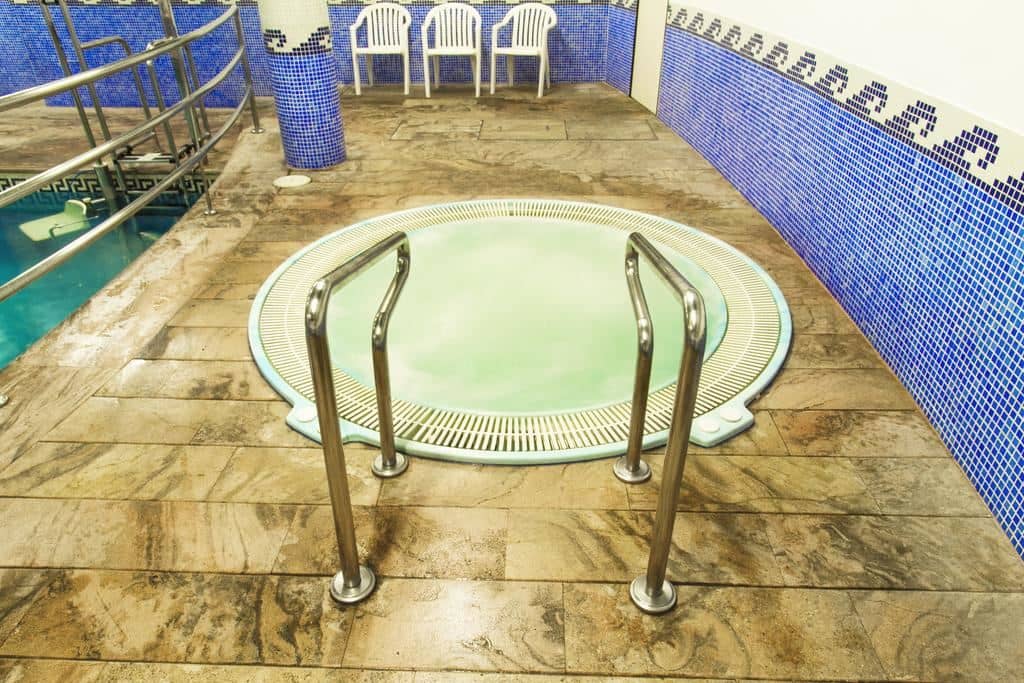 pools-indoor-pool