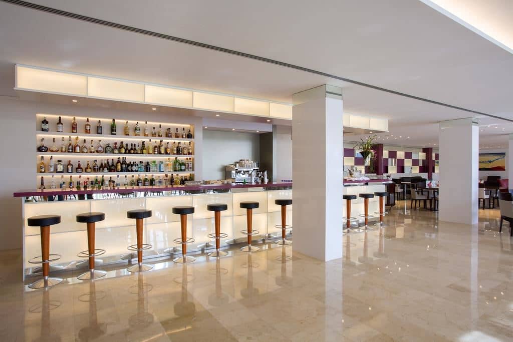 bars-main-bar