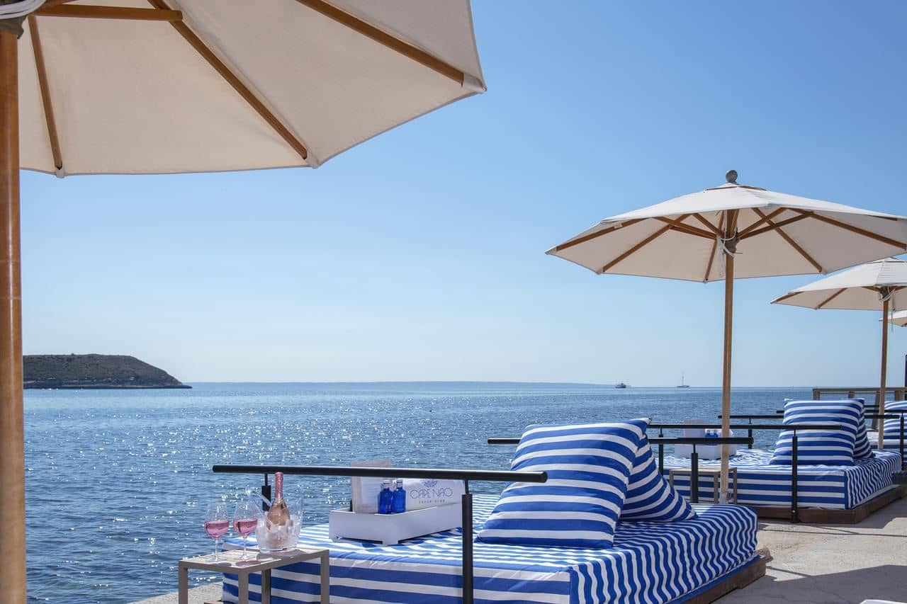 restaurants-cape-nao-beach-club-and-restaurant