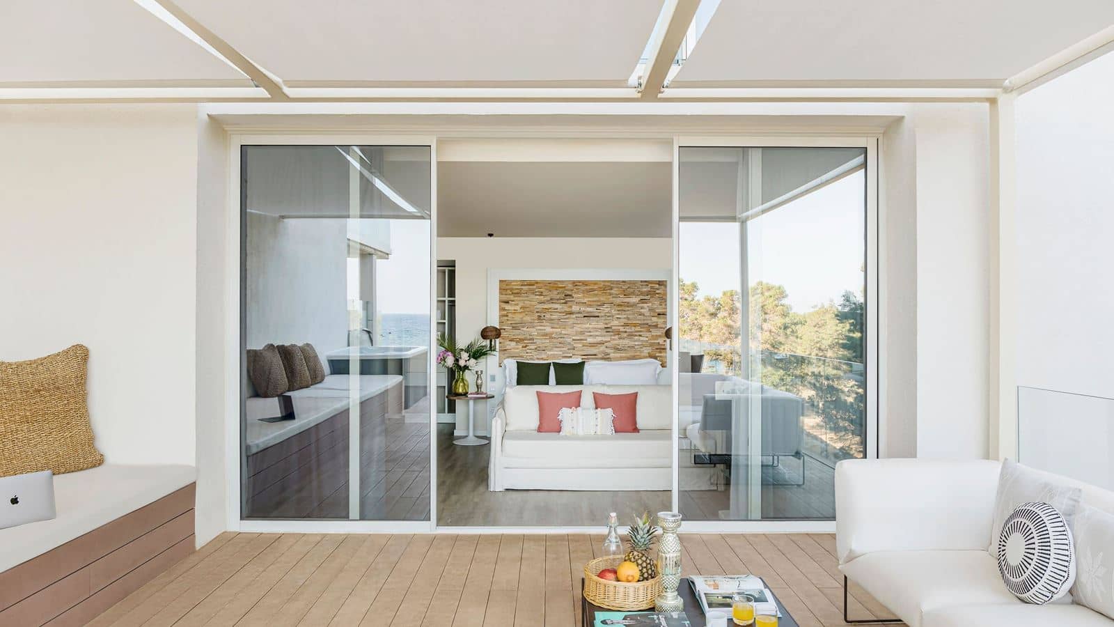 rooms-jed--junior-suite-extra-me-room-sea-view