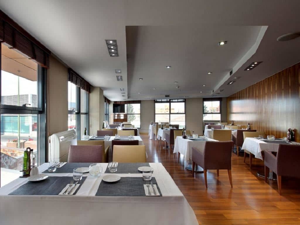 restaurants-restaurants