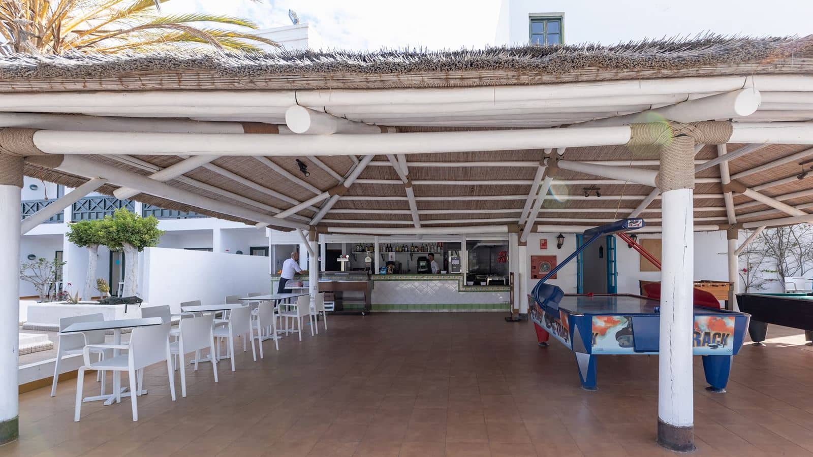 bars-main-bar
