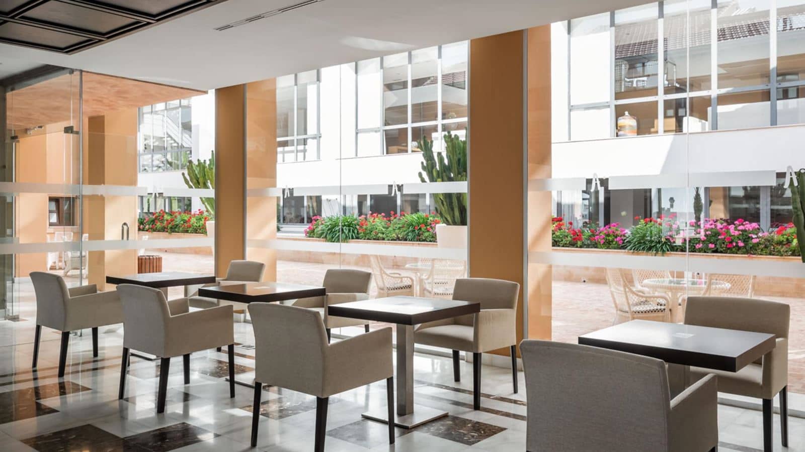 bars-lobby-bar
