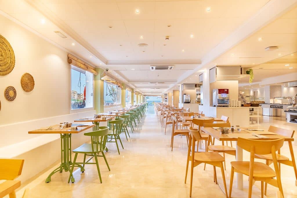 restaurants-restaurant