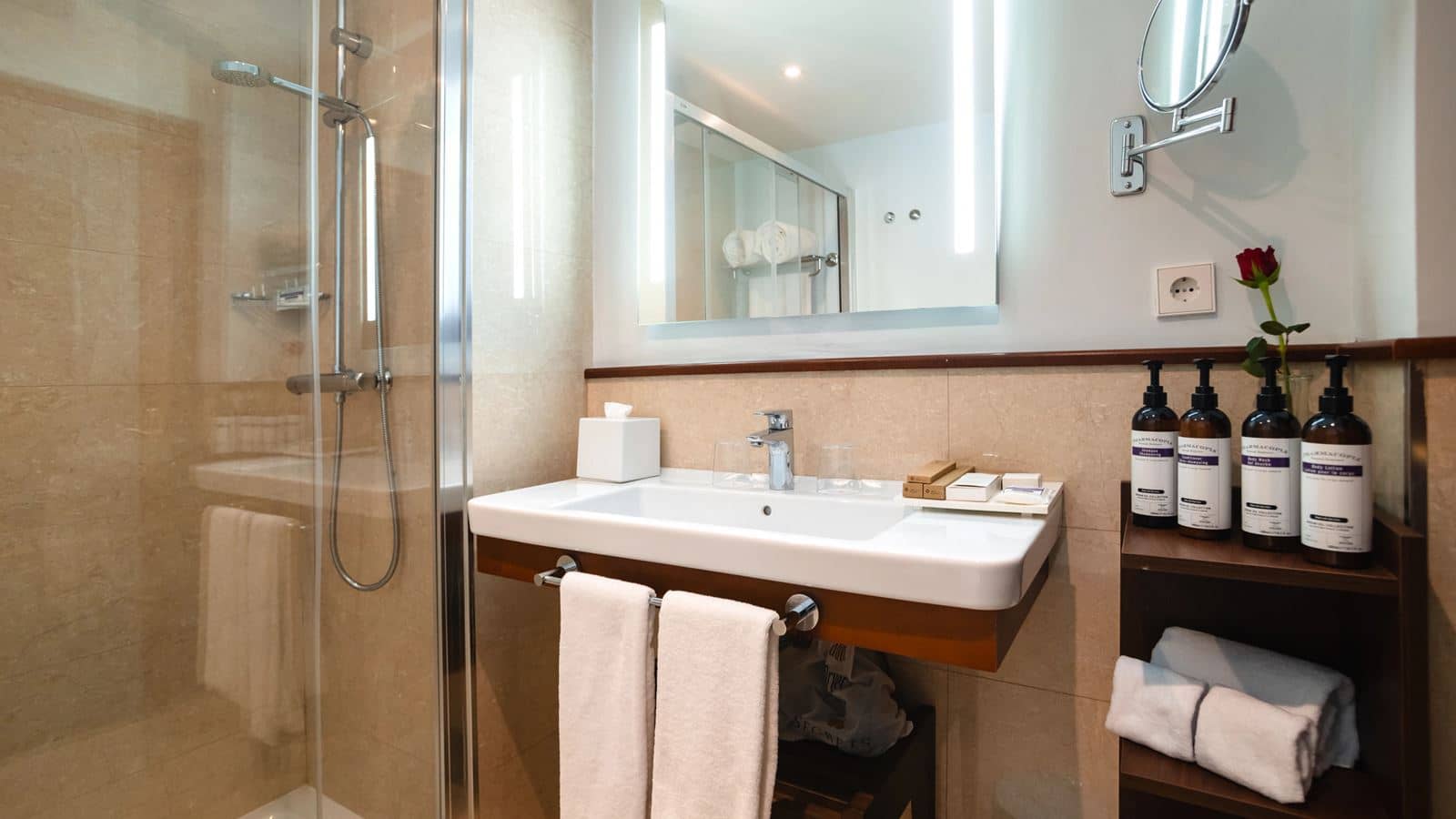 rooms-suite-sea-view-preffered-club