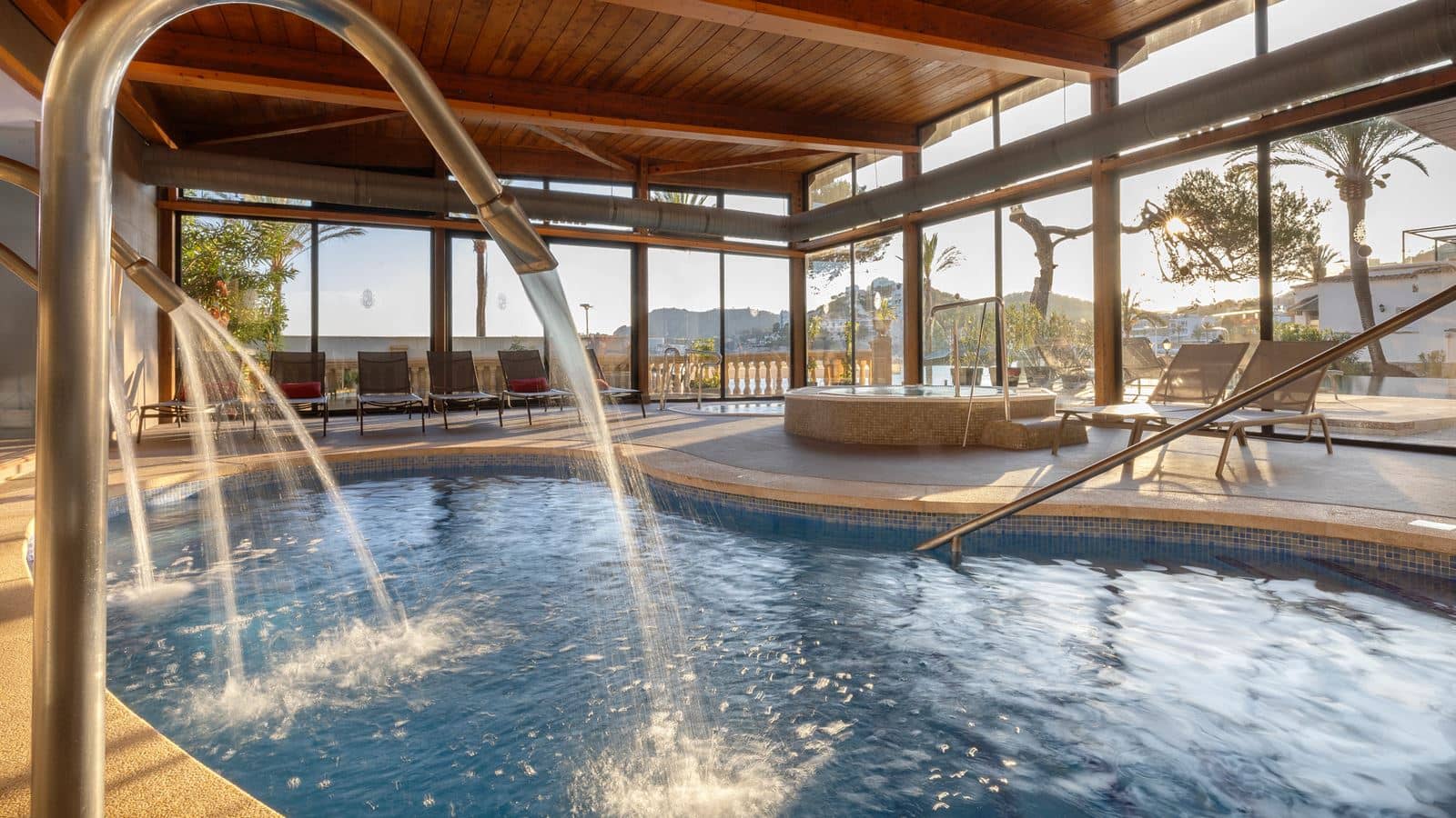 pools-indoor-pool