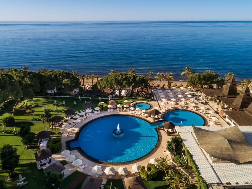 pools-outdoor-pool