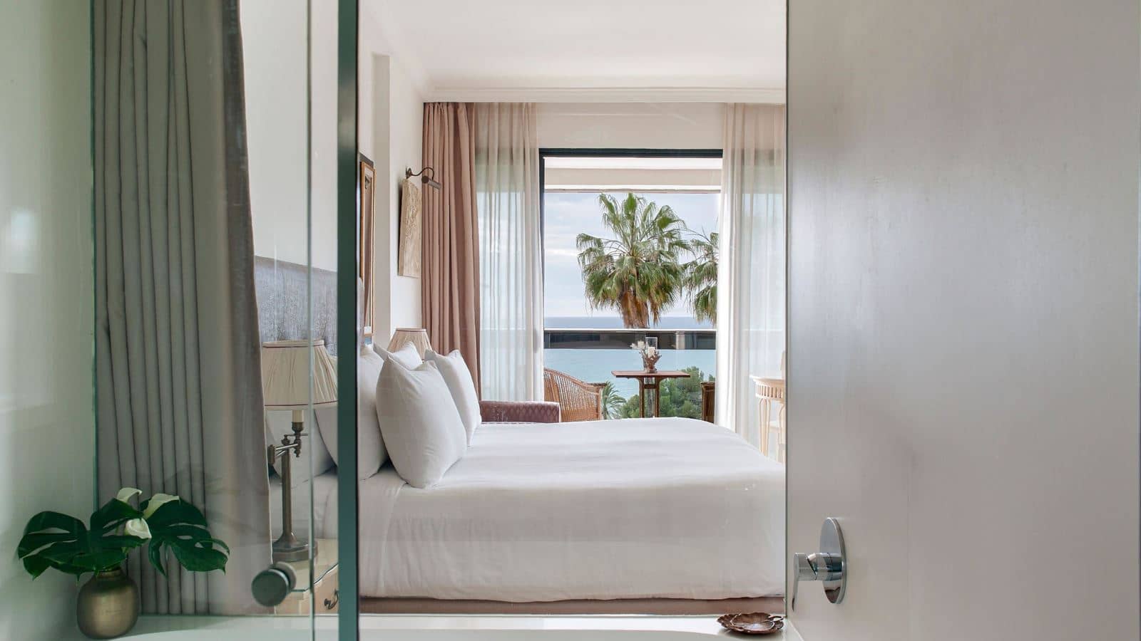 rooms-double-premium-sea-view-balcony-or-terrace