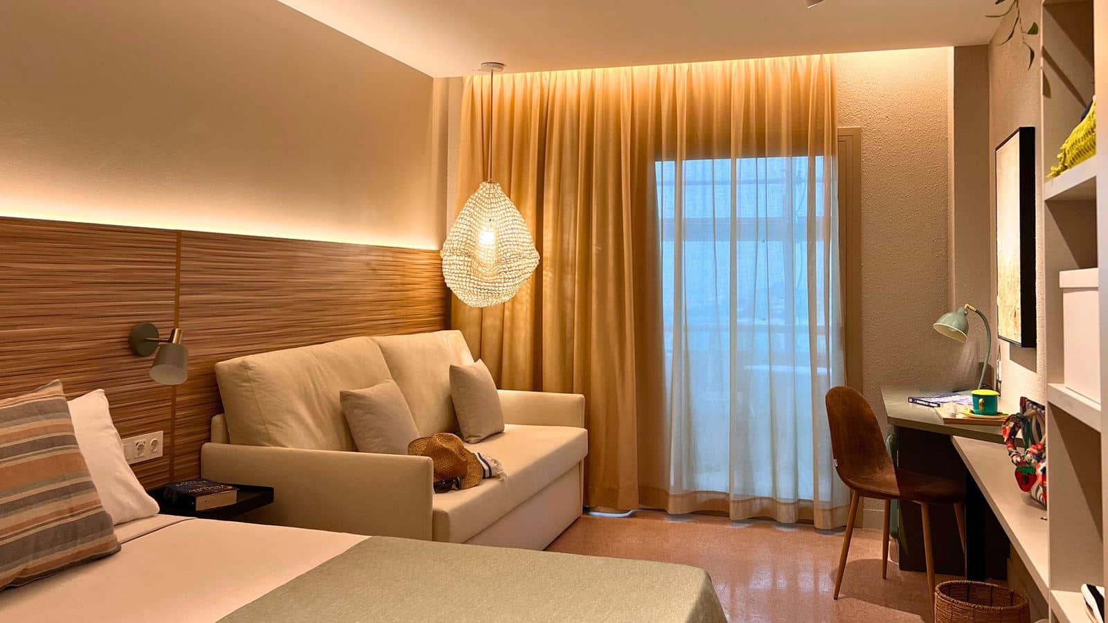 rooms-standard-room