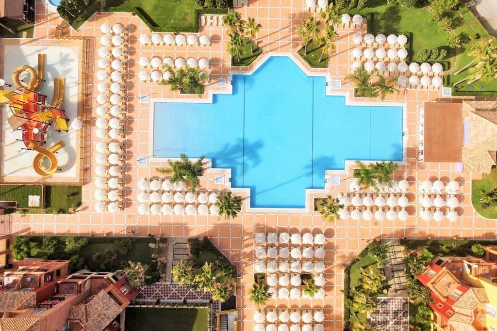 pools-outdoor-pool