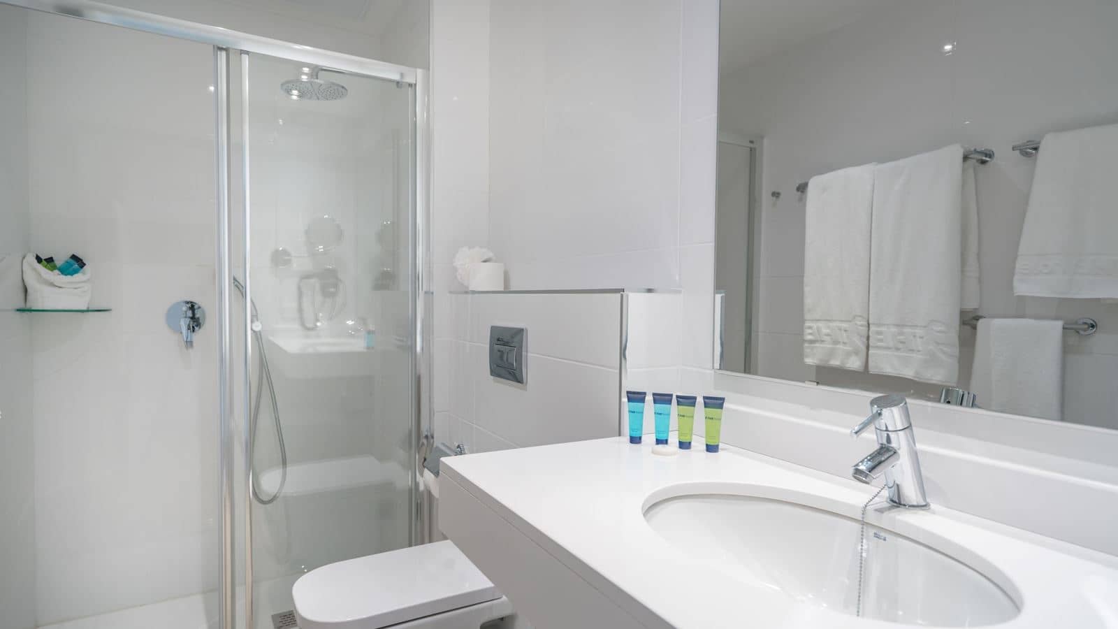 rooms-junior-suite-balcony-or-terrace