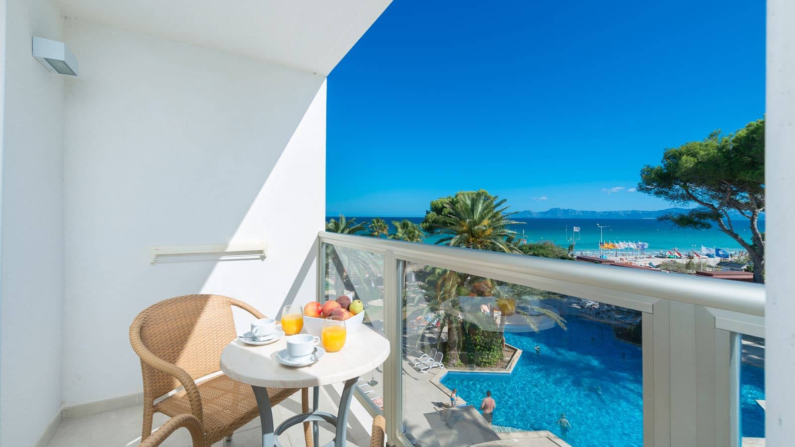 rooms-1-bedroom-apartment-seaview-balcony-or-terrace