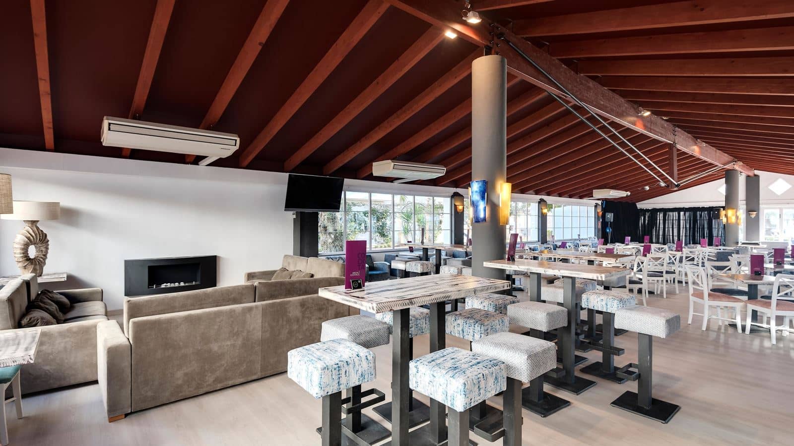 bars-bar-cafeteria