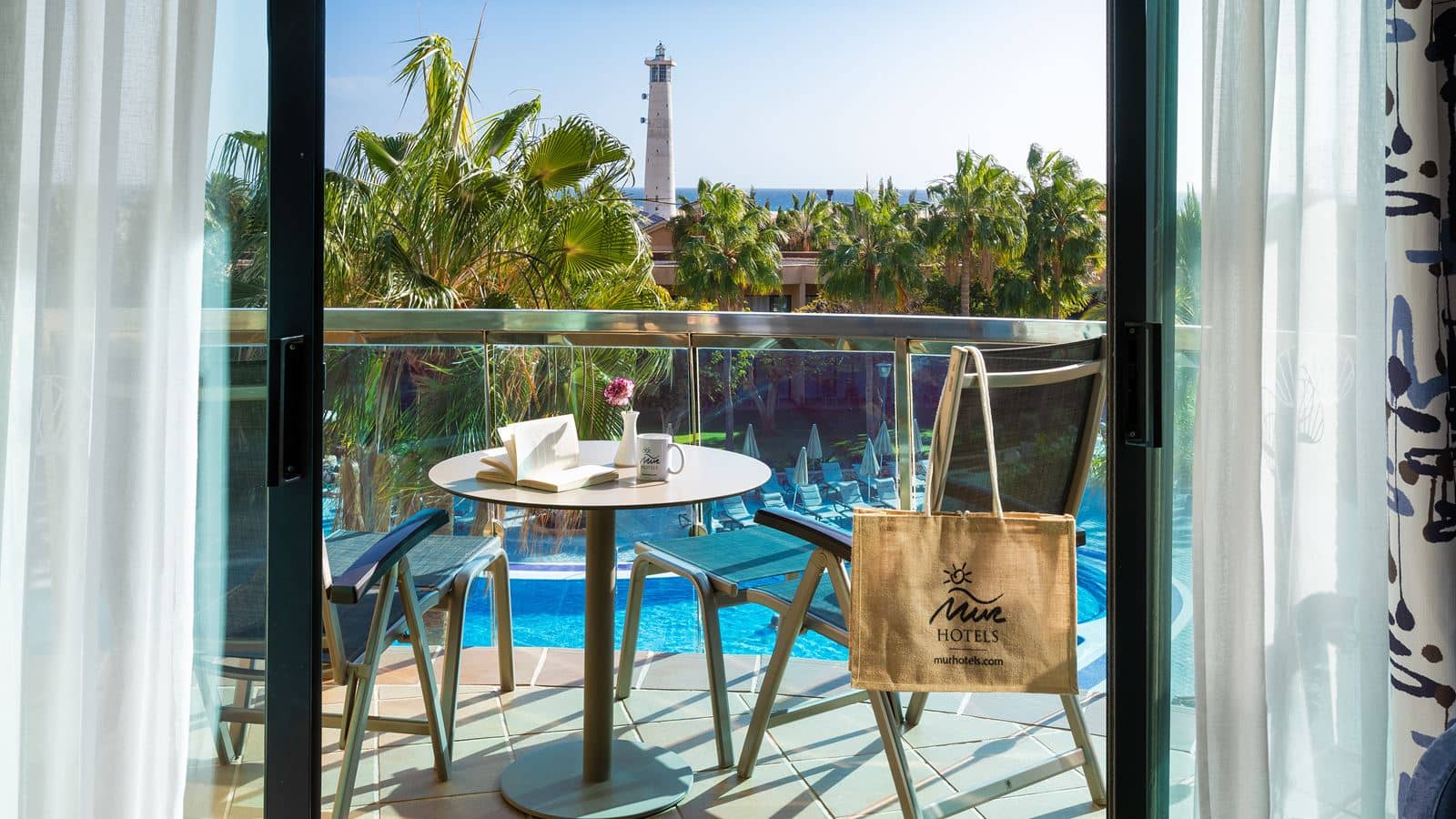 rooms-sea-view-room-balcony-or-terrace