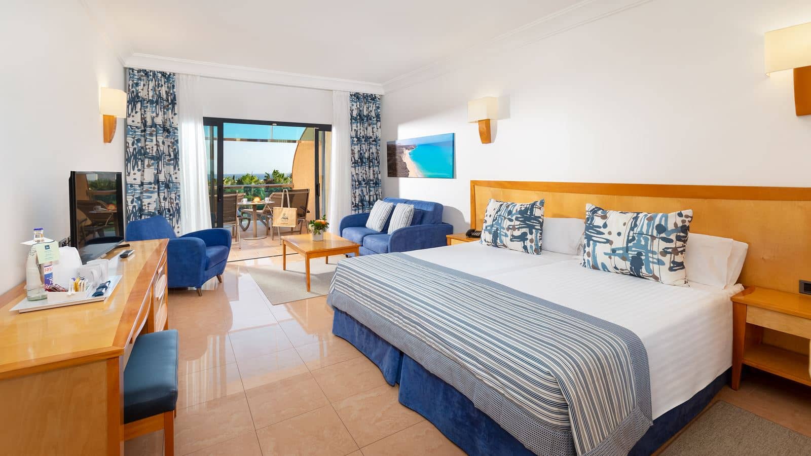 rooms-superior-room-sea-view-balcony-or-terrace