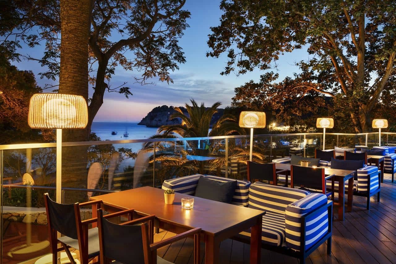restaurants-cape-nao-beach-club-and-restaurant