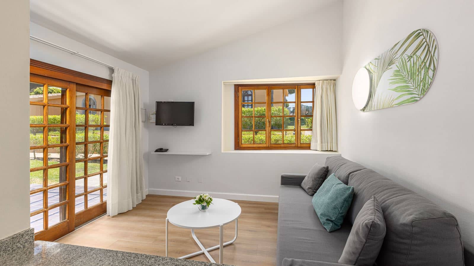 rooms-1-bedroom-bungalow-with-terrace
