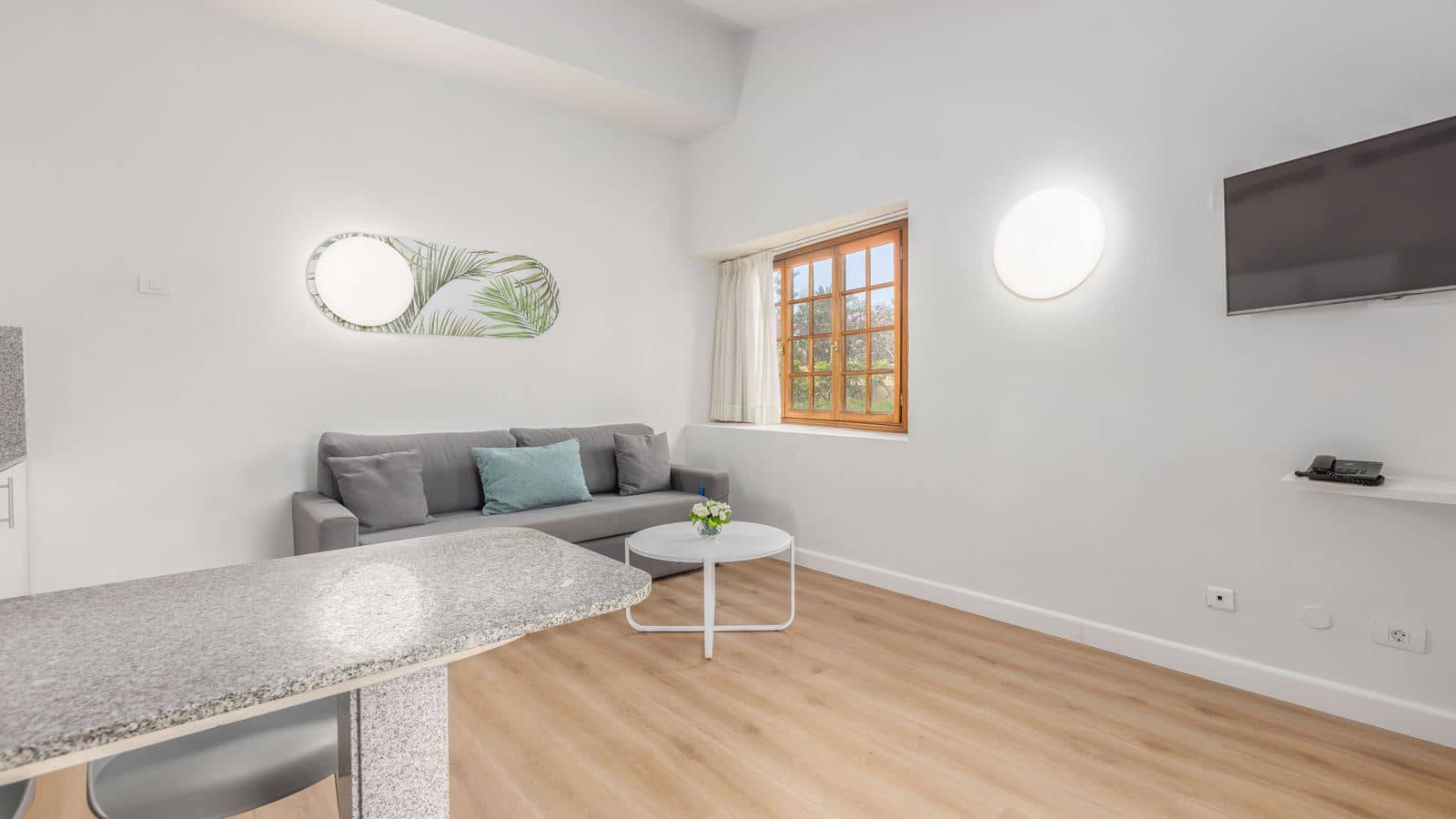 rooms-2-bedrooms-bungalow-with-terrace