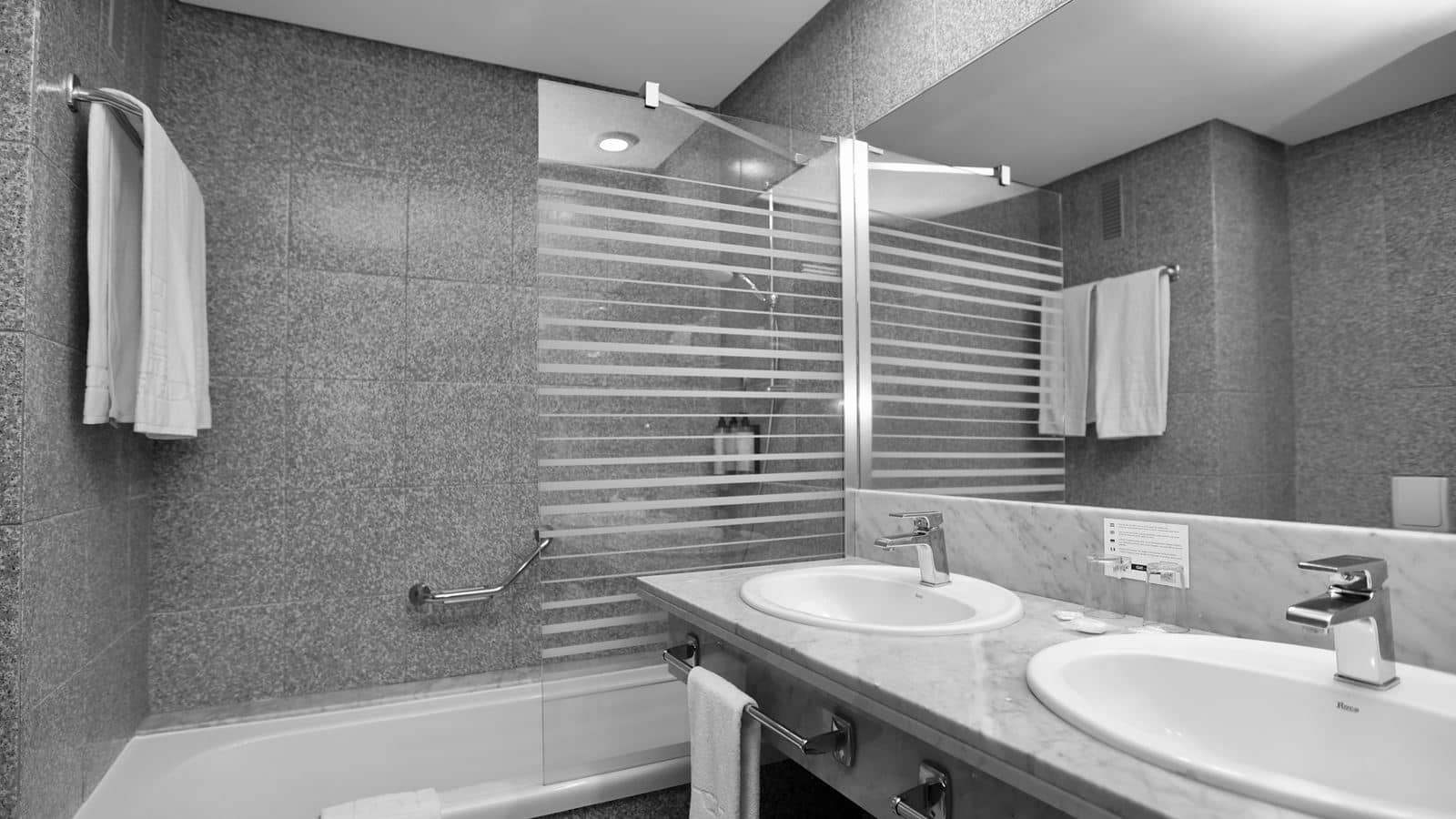rooms-economy-room