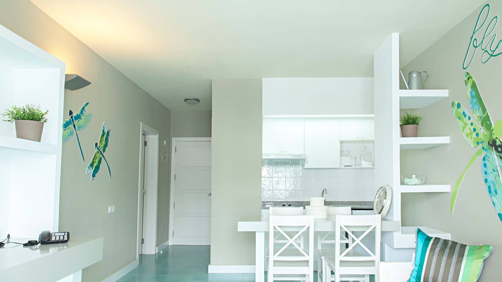 rooms-1-bedroom-apartment-balcony-or-terrace-single-use