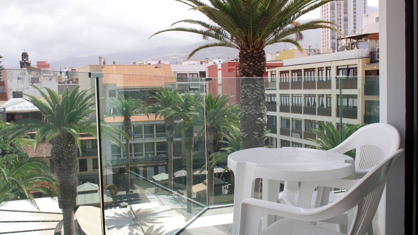 rooms-standard-studio-with-balcony