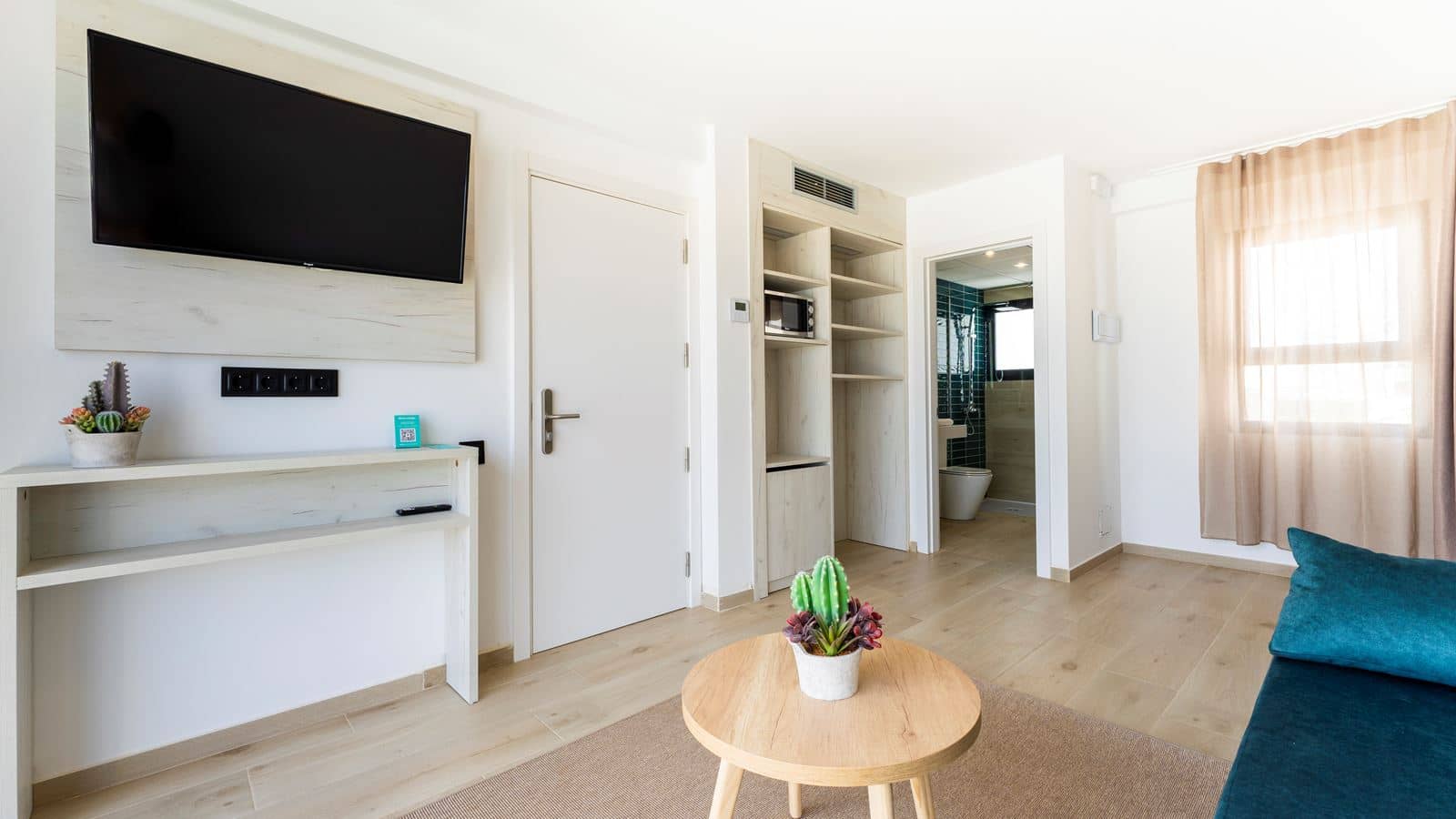 rooms-comfort-room