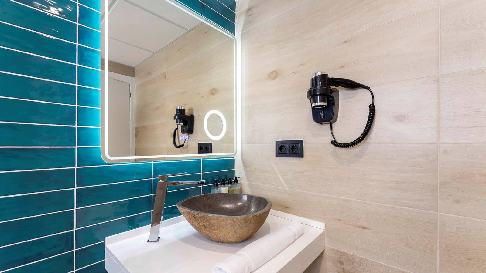 rooms-comfort-room-2-bedrooms