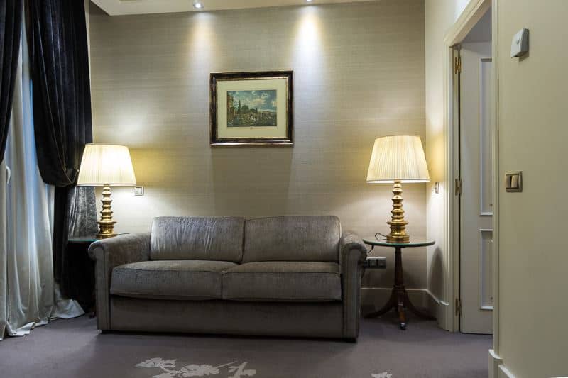rooms-single-superior-with-terrace