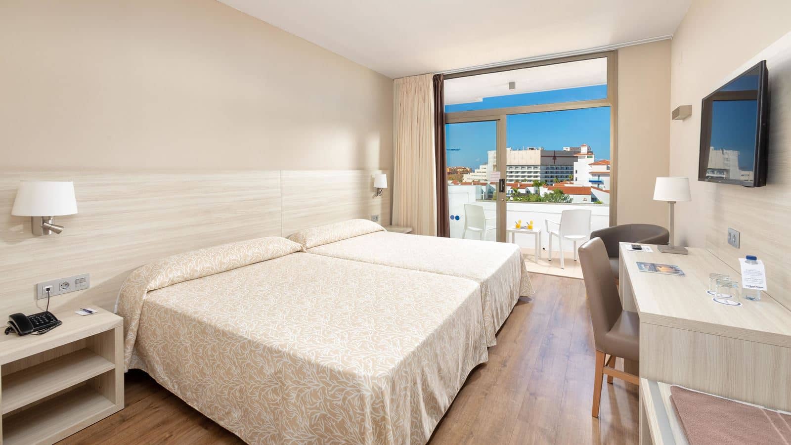 rooms-room-standard