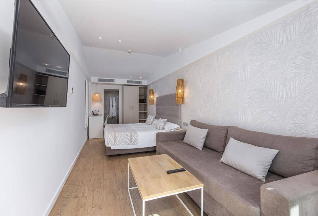 rooms-ajs-adults-only-junior-suite-with-garden-view-and-terrace
