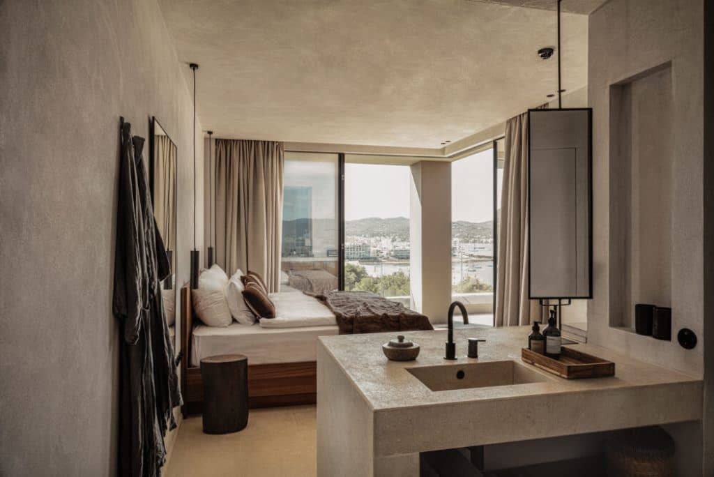 rooms-rooftop-room