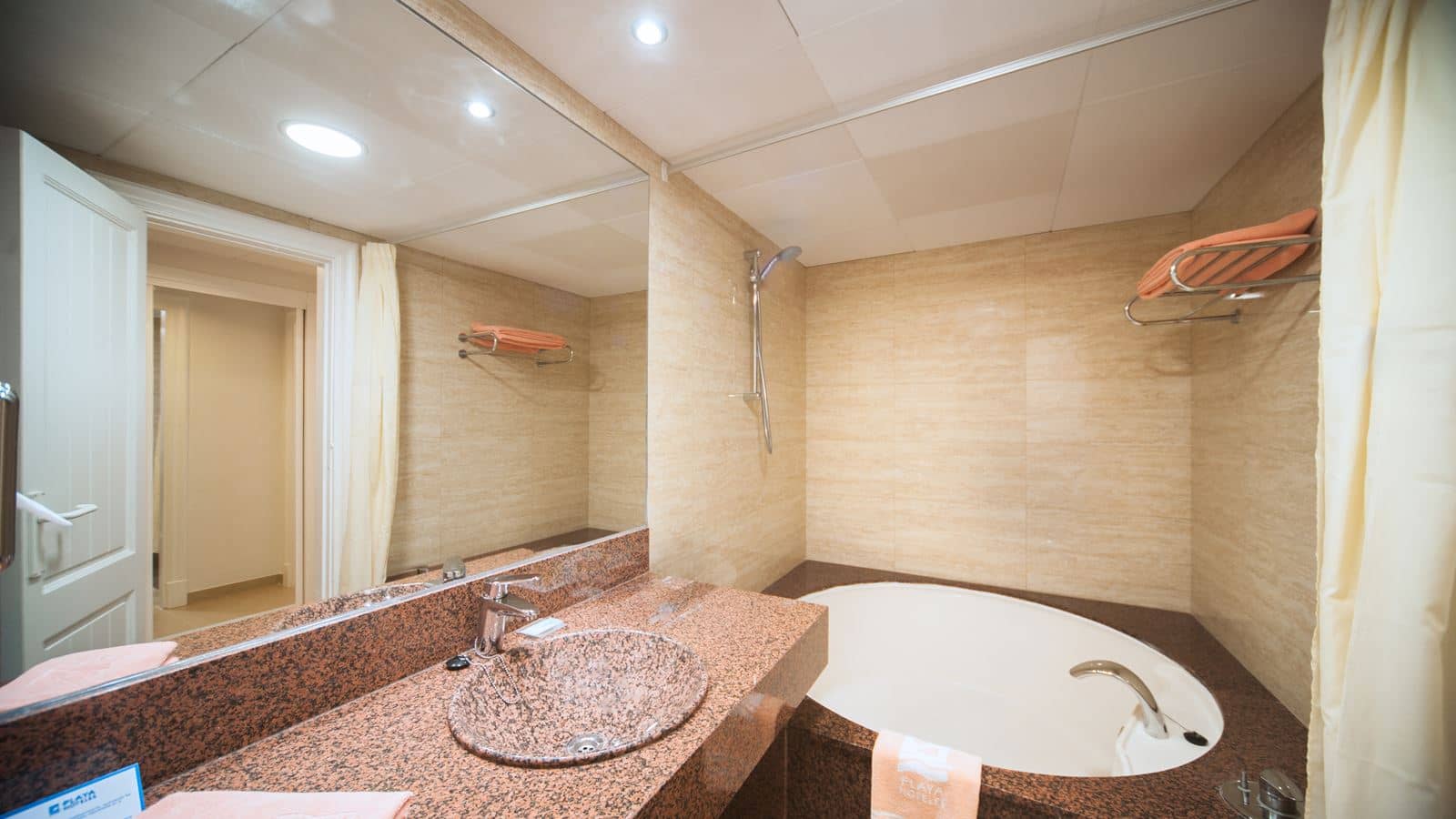 rooms-double-superior-front-sea-view