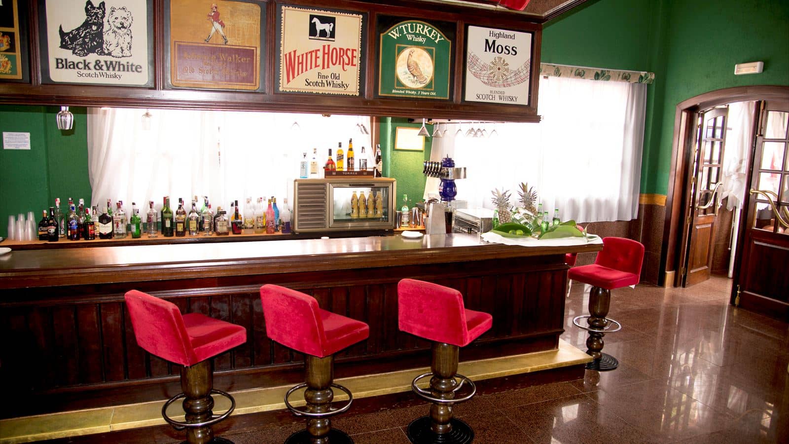 bars-bar-salon