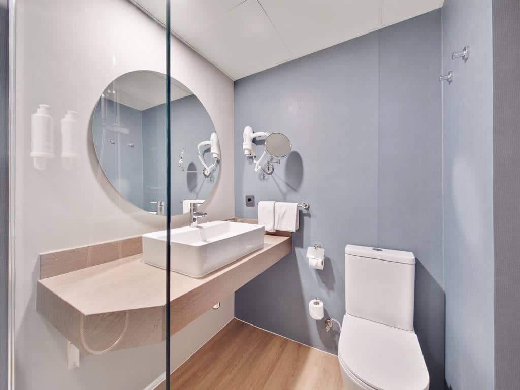 rooms-standard-room