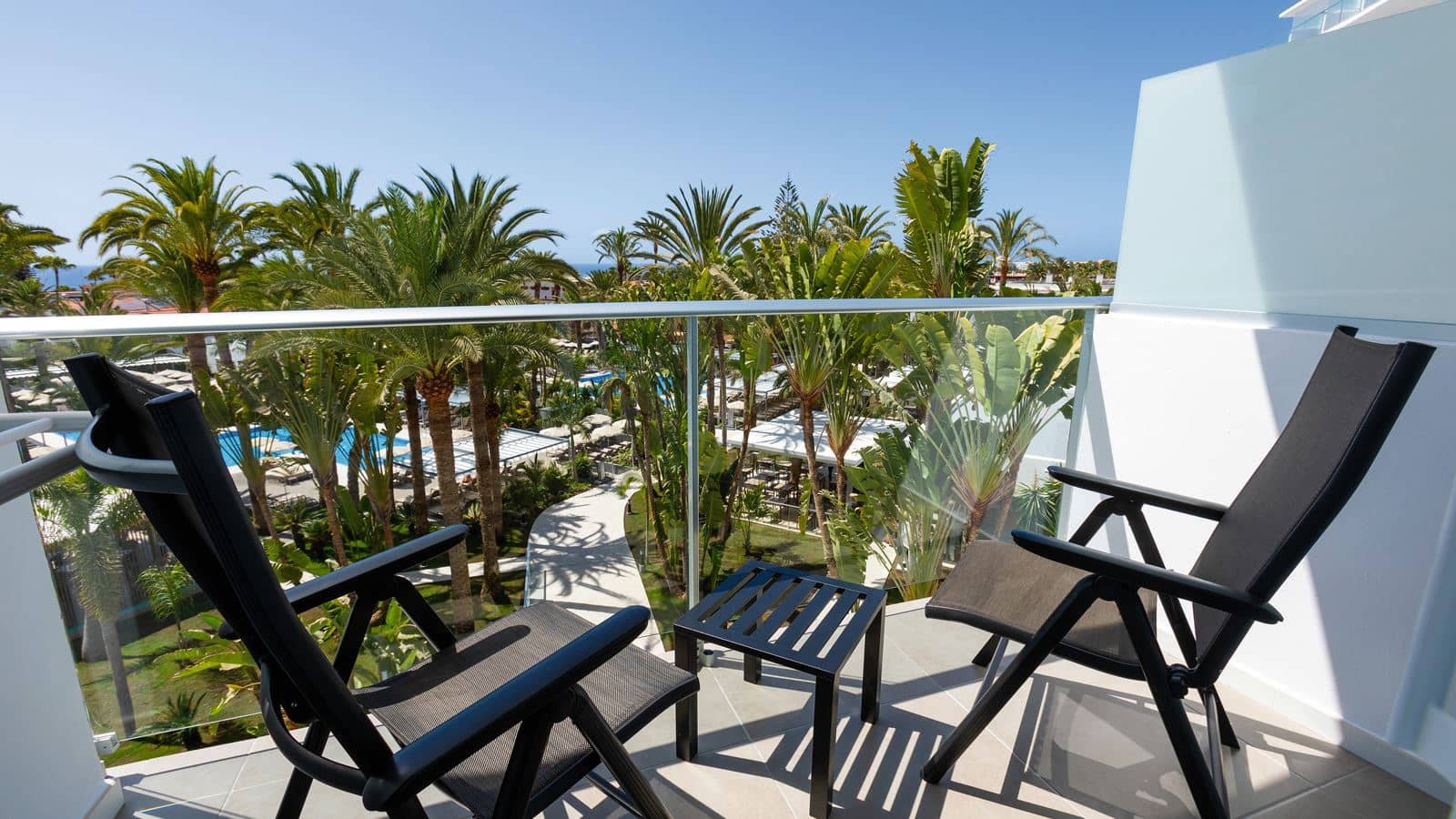 rooms-double-standard-room-balcony-or-terrace