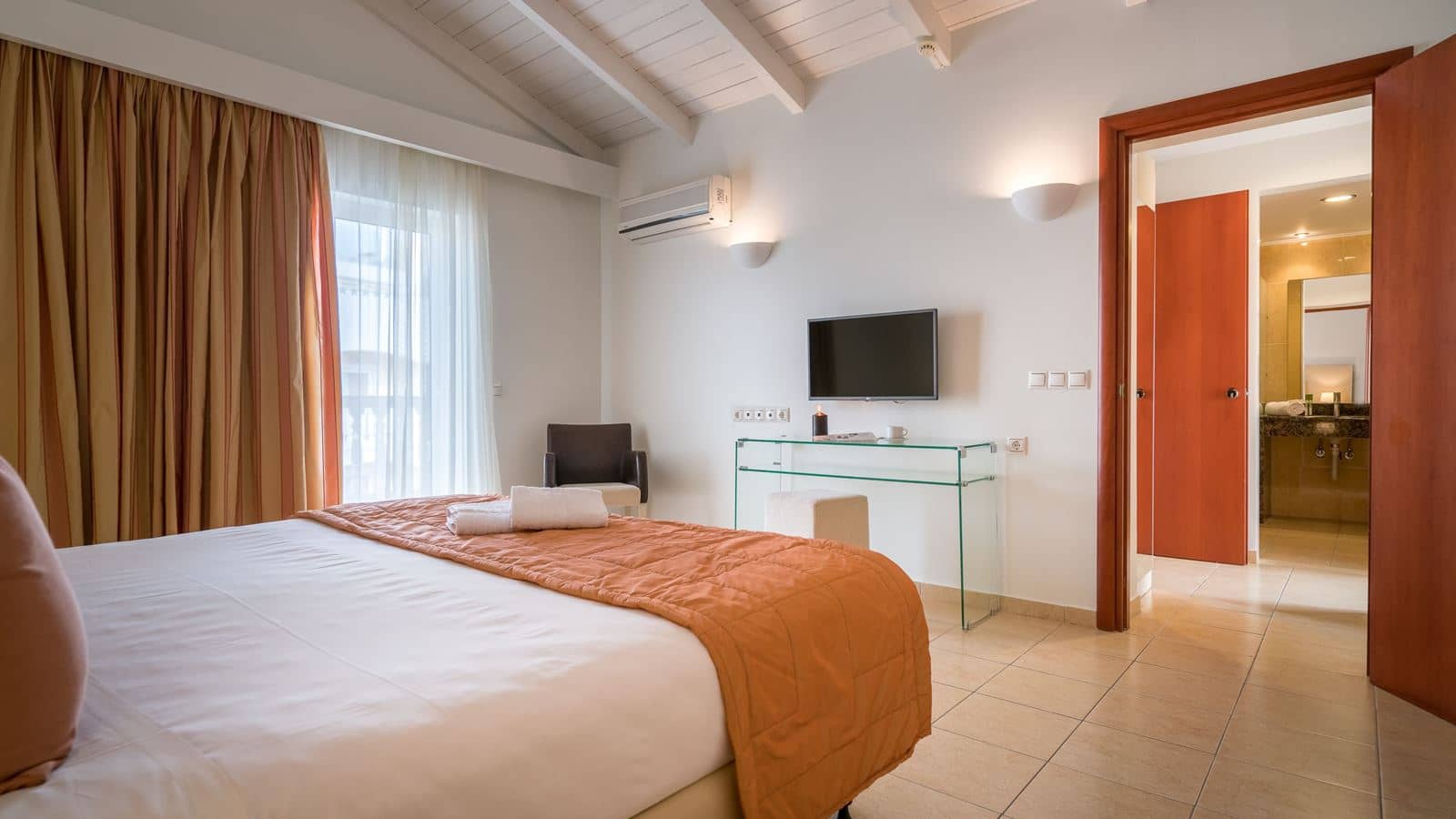 rooms-superior-suite