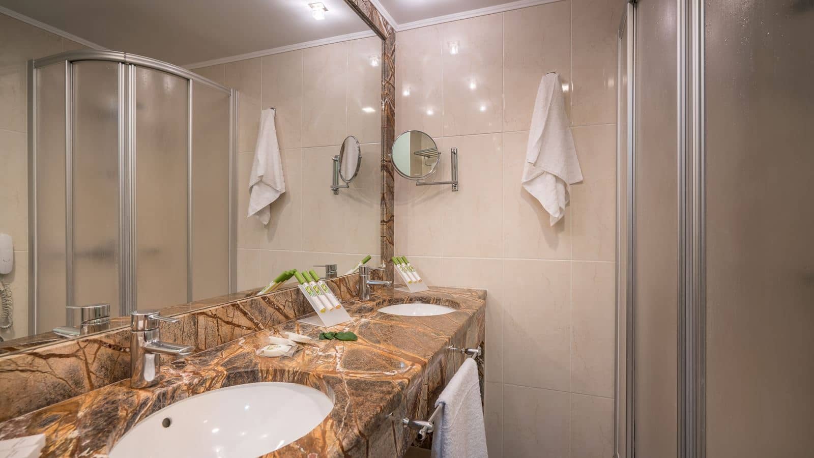 rooms-cozy-promo-room