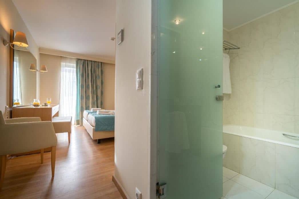 rooms-standard-room