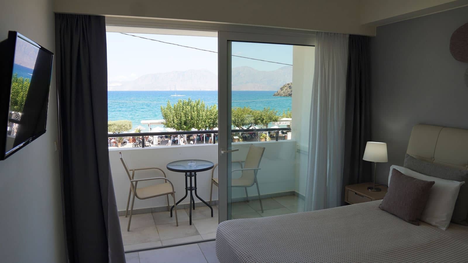 rooms-triple-room