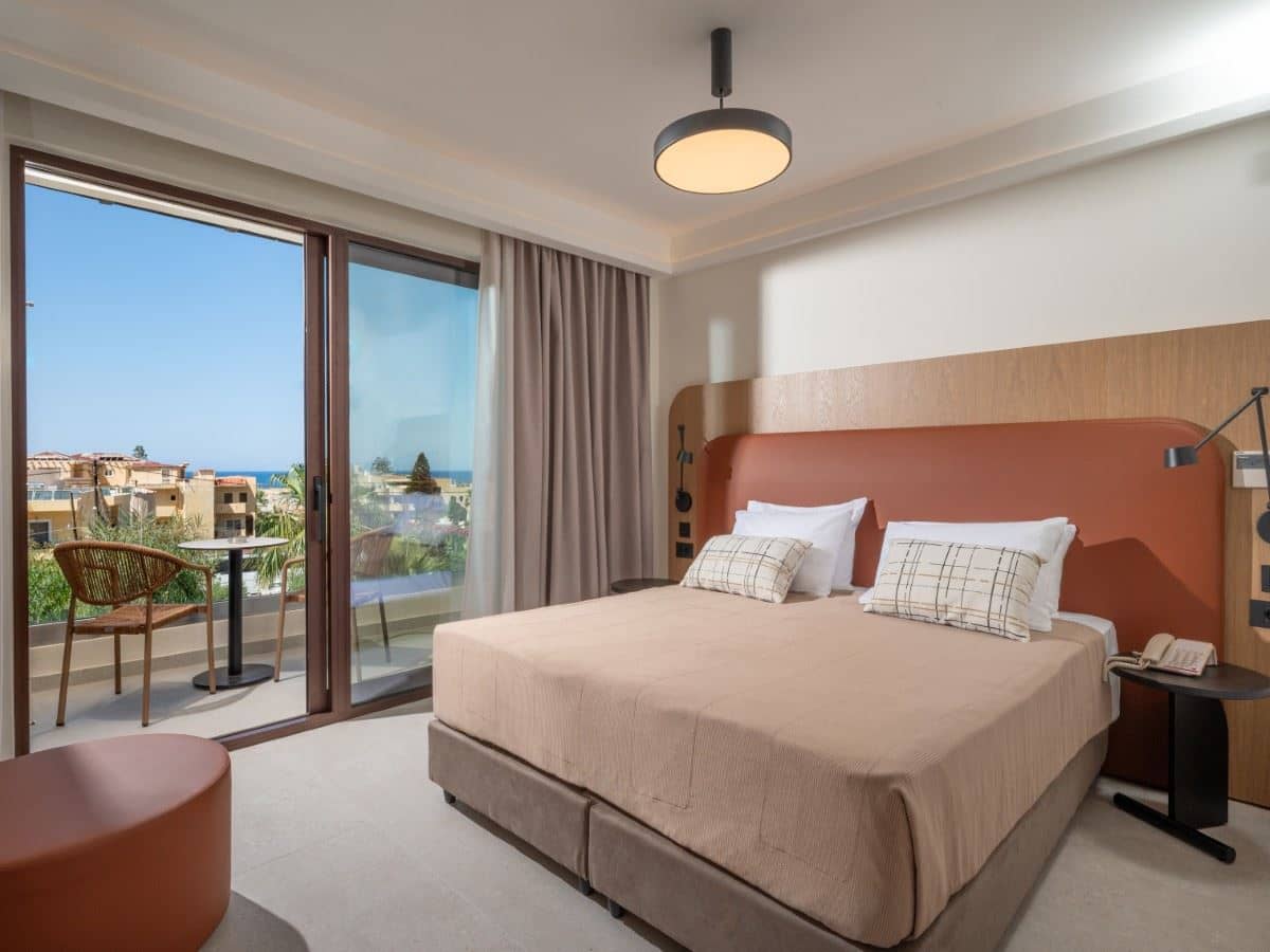 rooms-room-double-balcony-or-terrace
