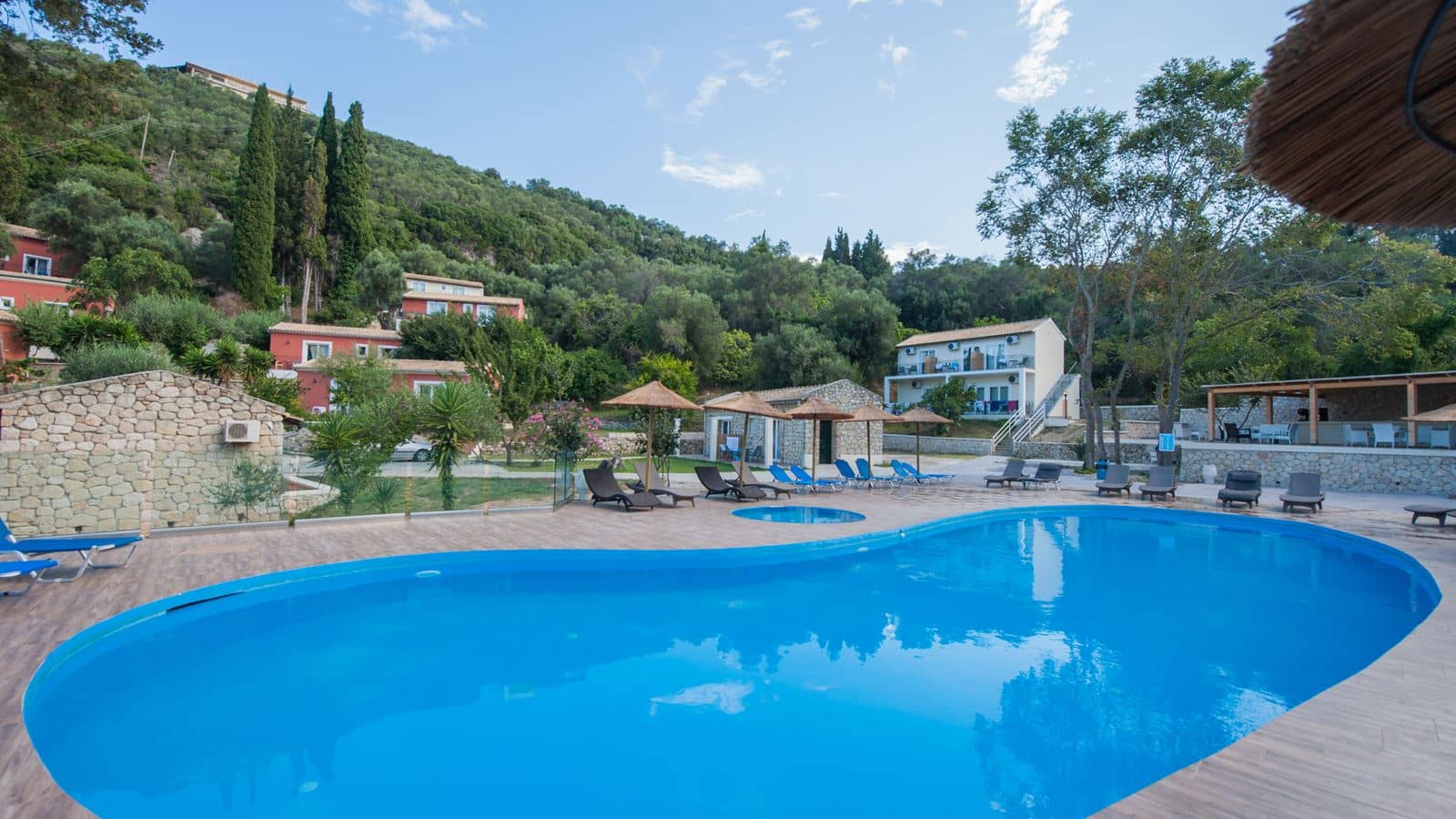 pools-outdoor-pool