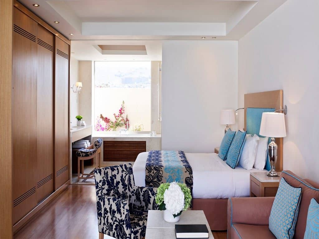 rooms-suite-seaview-with-beach-cabana