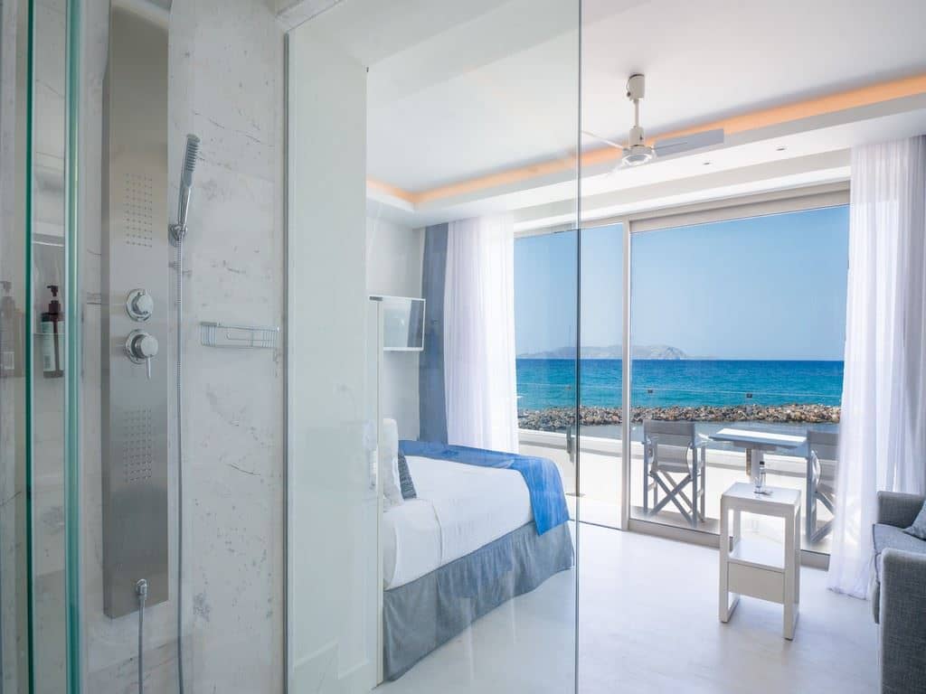 rooms-suite-sea-front