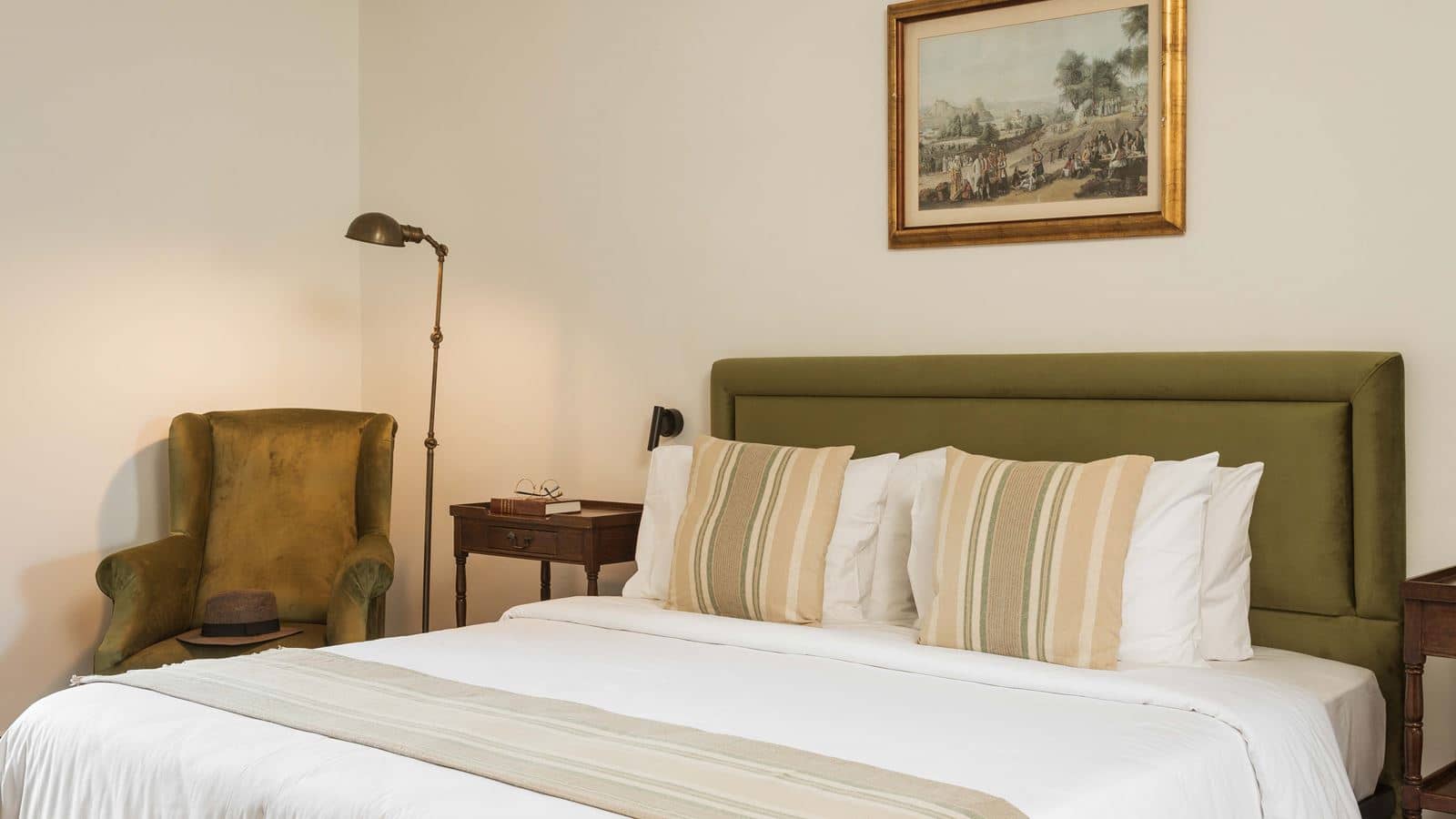 rooms-botanica-room-private-balcony